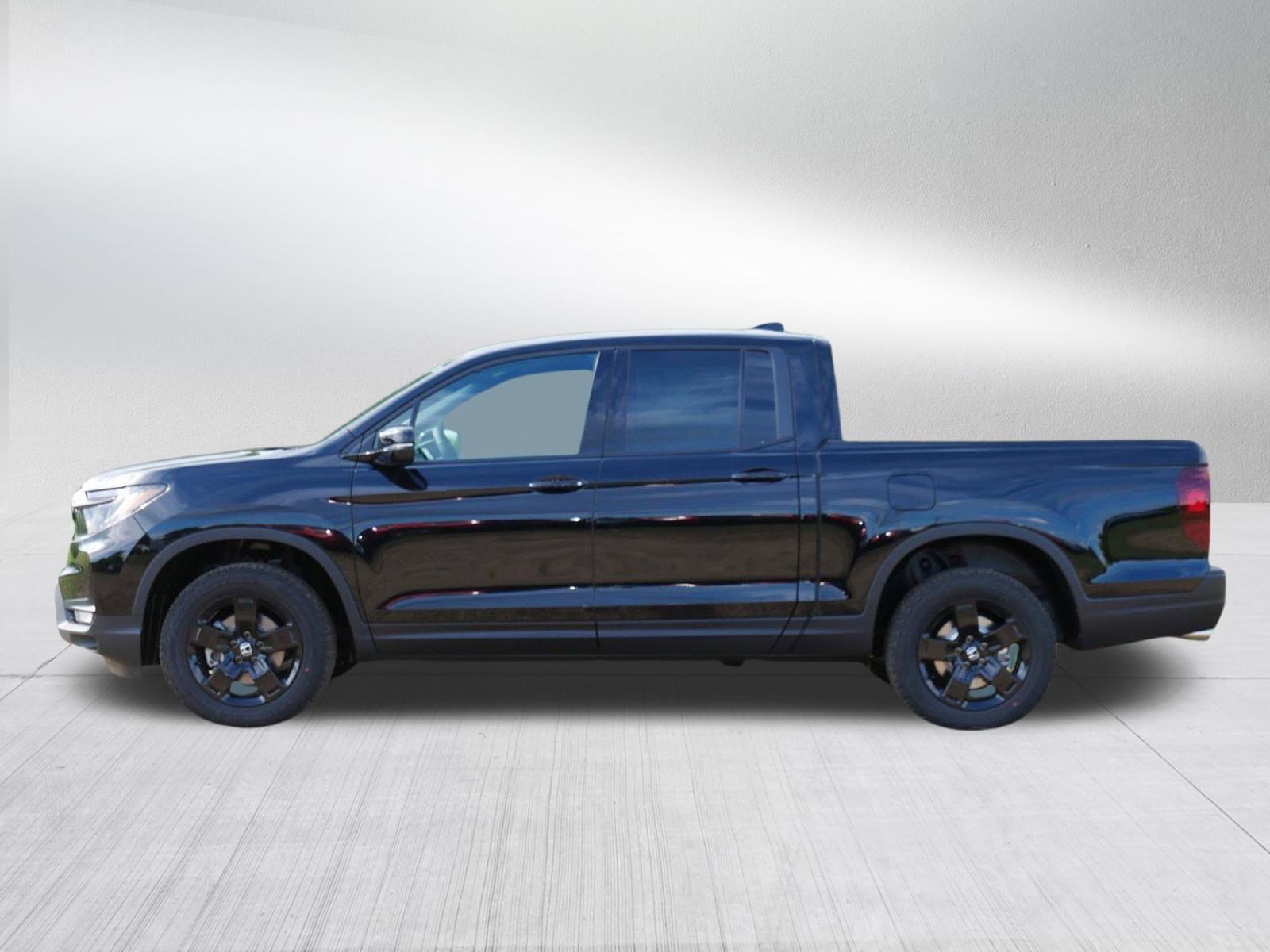 2025 Honda Ridgeline Black Edition photo 4