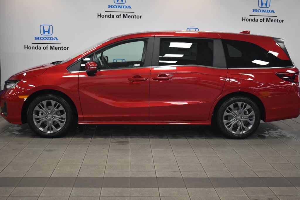 2026 Honda Odyssey Touring photo 4