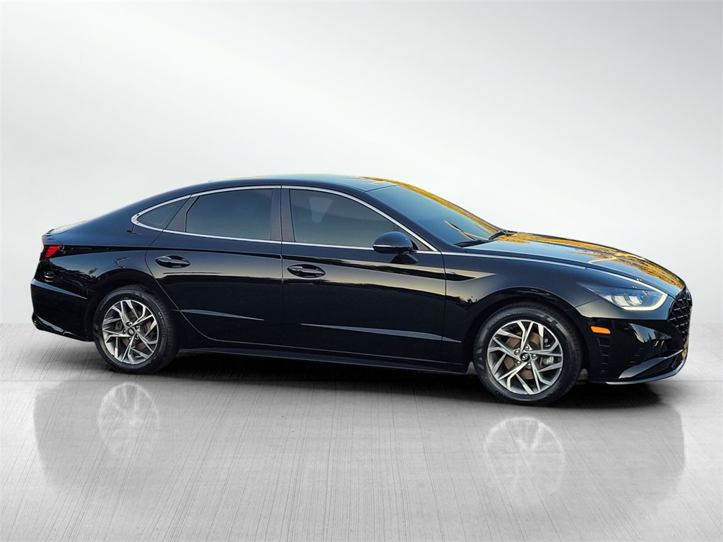 2023 Hyundai Sonata SEL photo 3