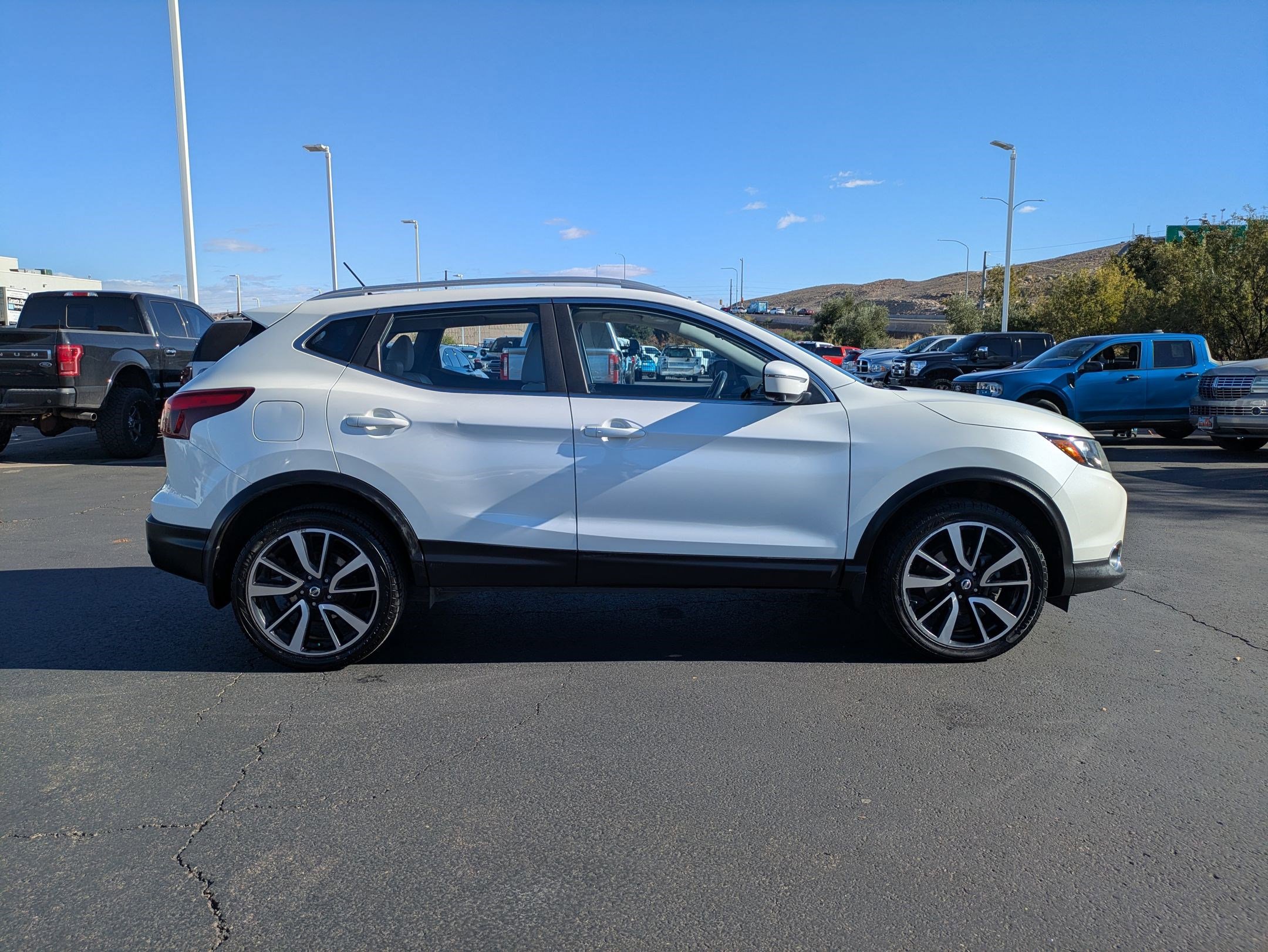 Used 2018 Nissan Rogue Sport SL with VIN JN1BJ1CP0JW189948 for sale in St. George, UT