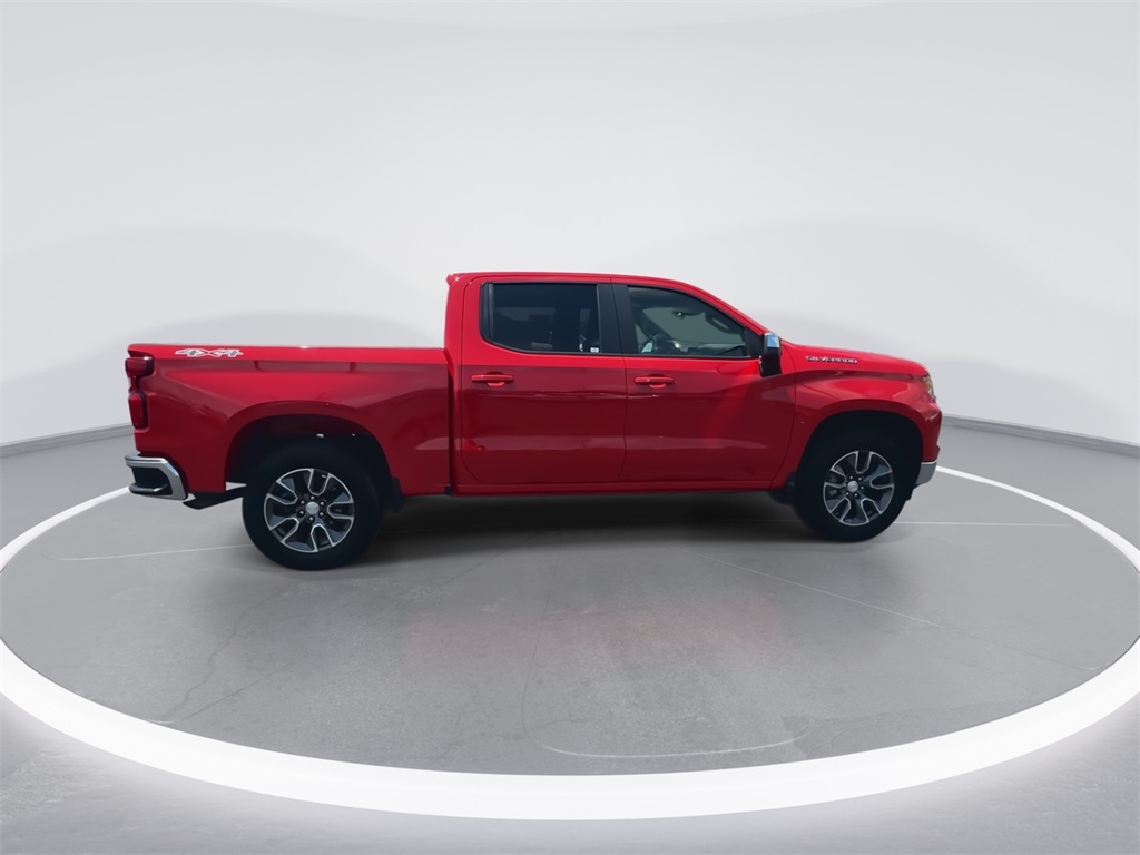 2022 Chevrolet Silverado 1500 LT photo 9
