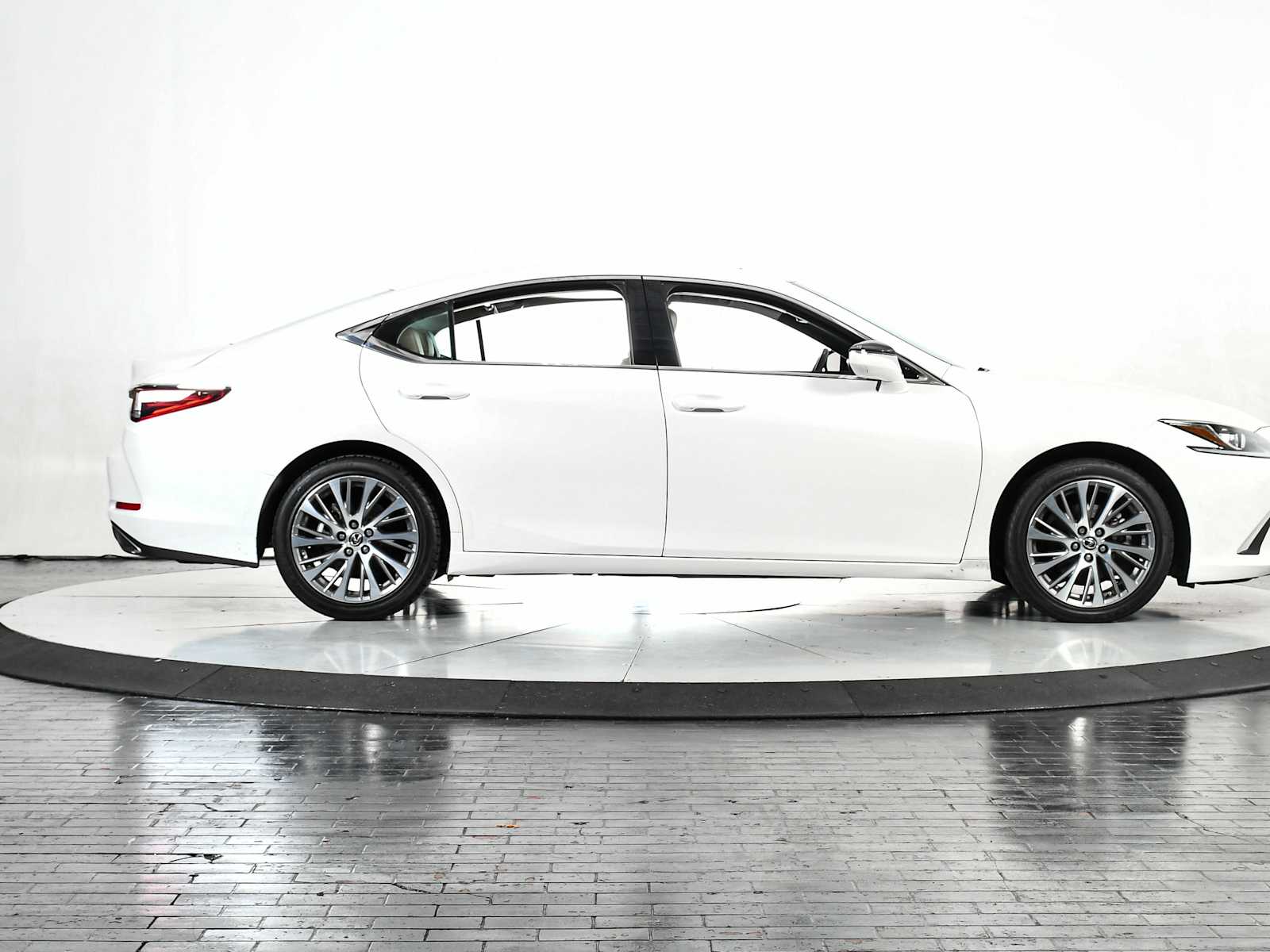 2020 Lexus ES 350 Premium photo 6