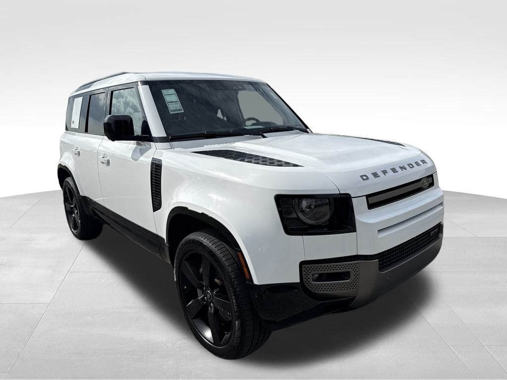 2022 Land Rover Defender 110 X-Dynamic HSE photo 3