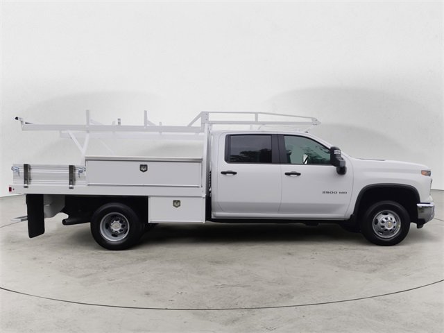 2025 Chevrolet Silverado 3500HD Work Truck photo 4