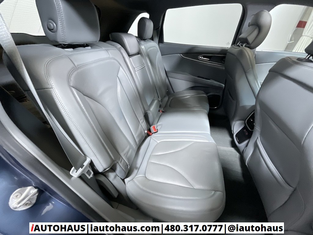 2019 Lincoln Nautilus Reserve photo 14