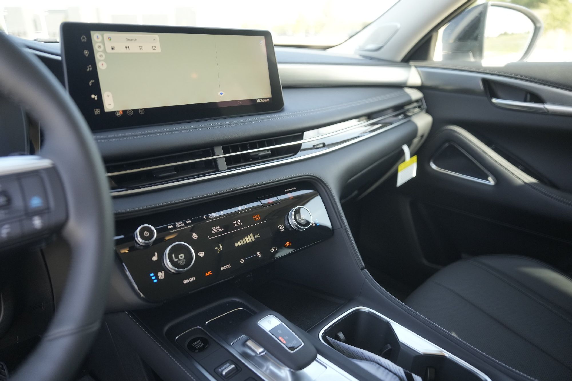 2026 Infiniti QX60 Luxe photo 9