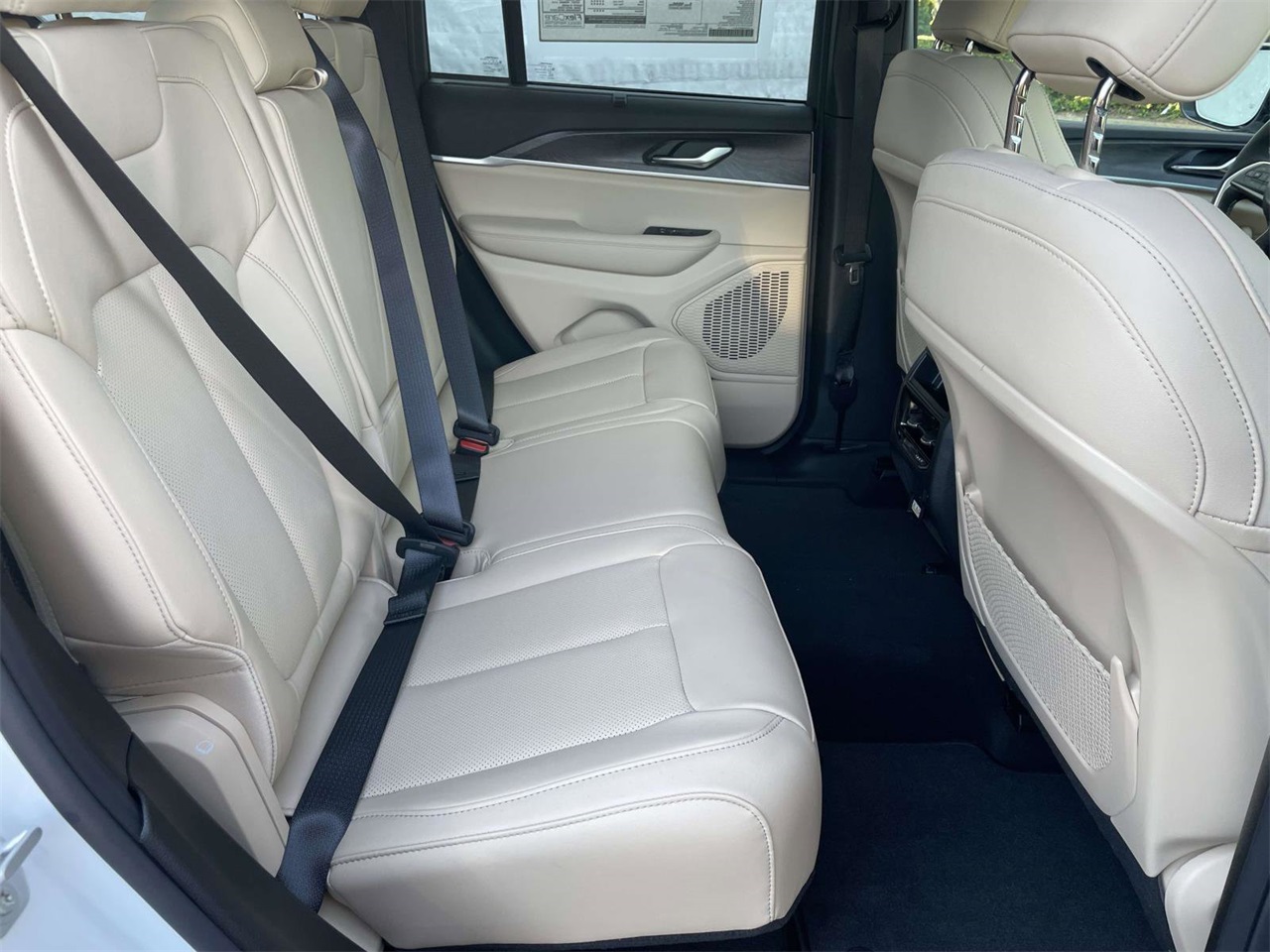 2025 Jeep Grand Cherokee Limited photo 20