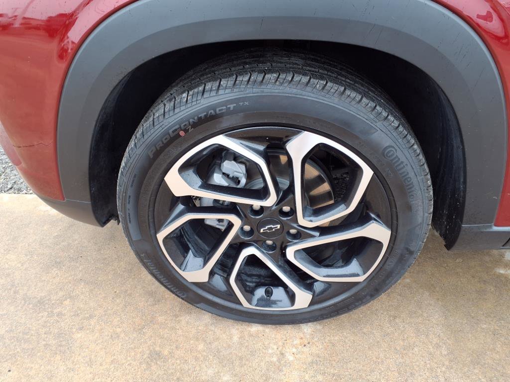 2025 Chevrolet Trax photo 16