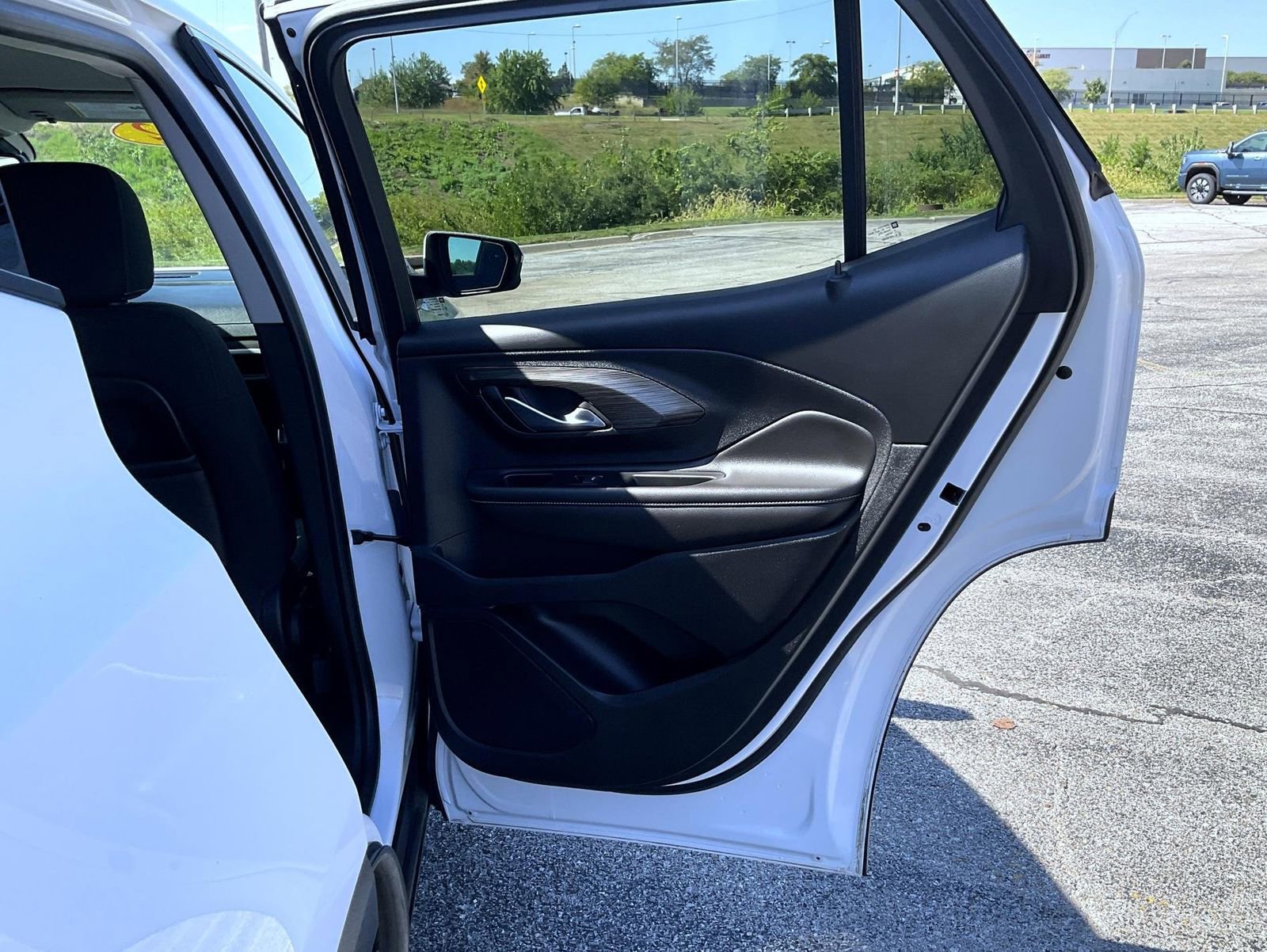 2022 Gmc Terrain SLE photo 16