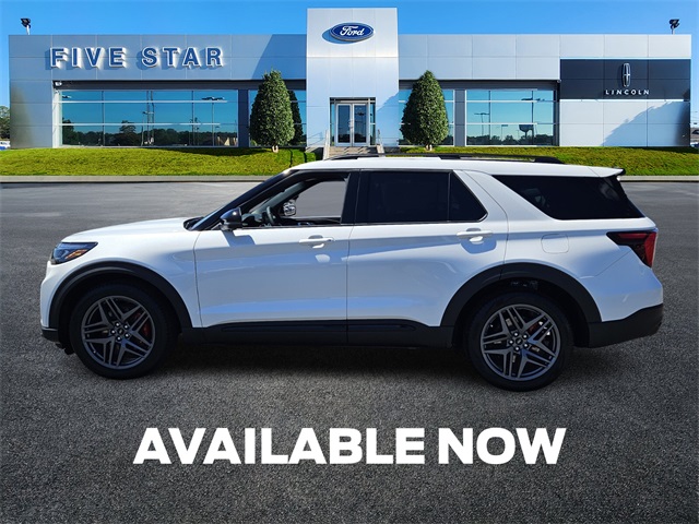2025 Ford Explorer ST photo 4