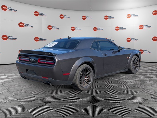 2022 Dodge Challenger R/T Scat Pack Widebody photo 4