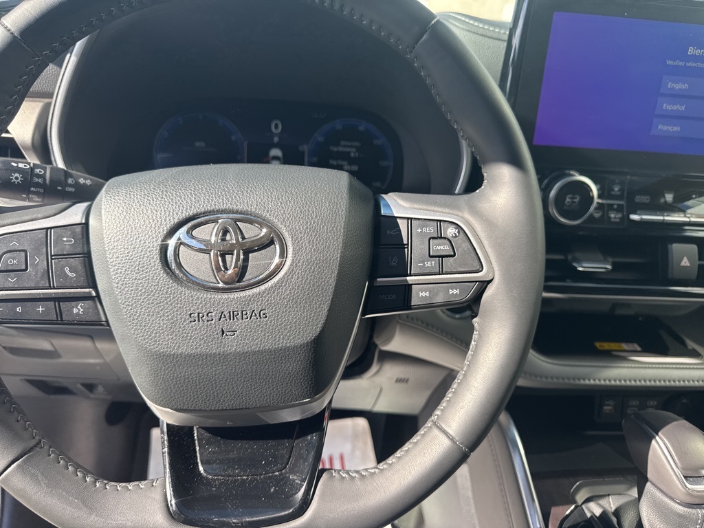 2023 Toyota Highlander Limited Platinum XLE XSE photo 9