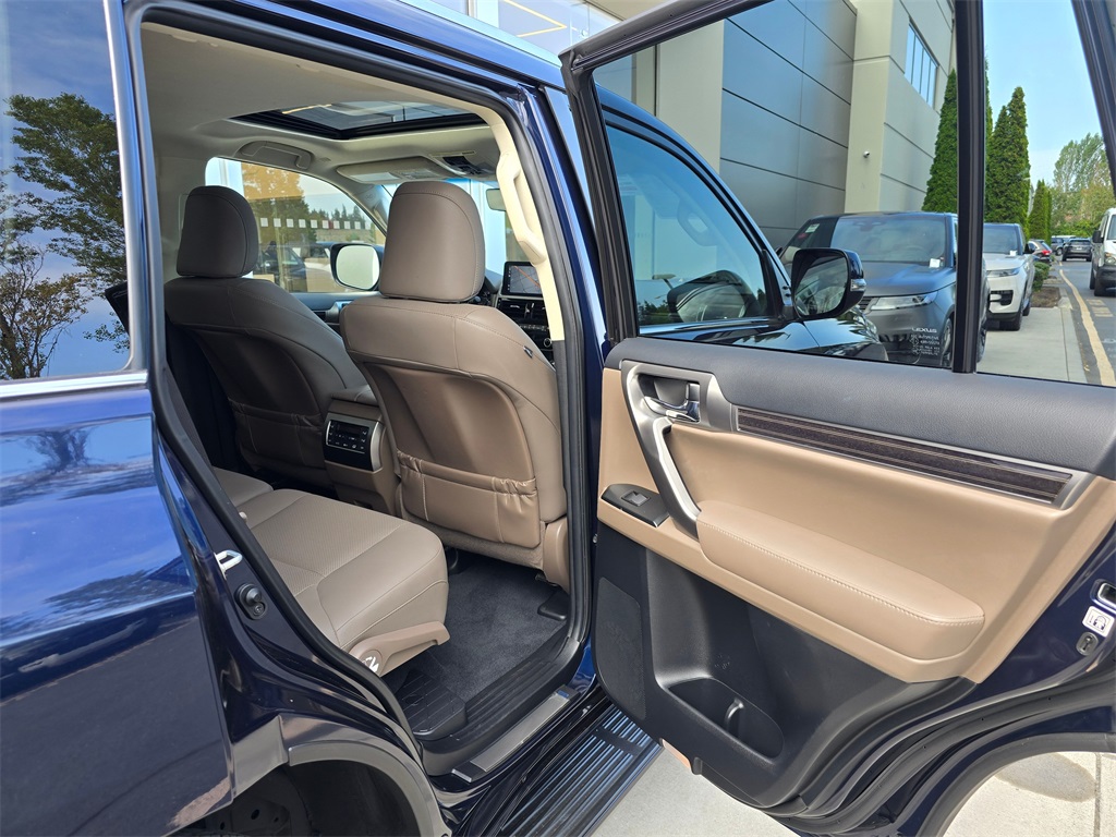 2023 Lexus GX 460 photo 28