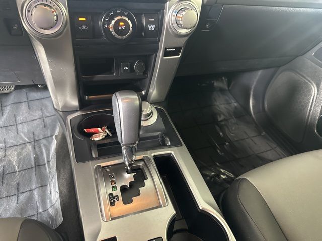 2024 Toyota 4Runner SR5 Premium photo 16