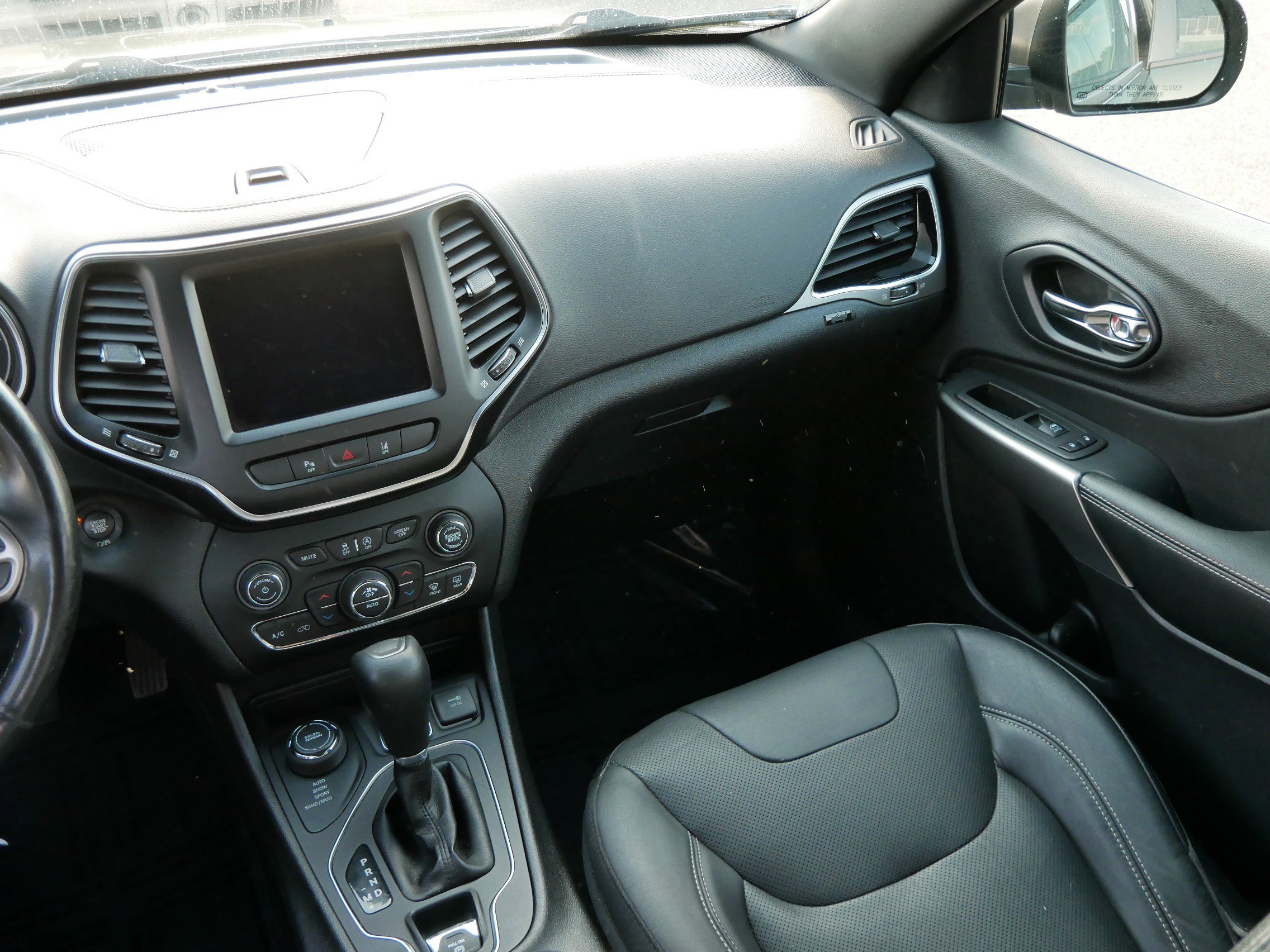 2021 Jeep Cherokee Altitude Latitude Lux photo 11