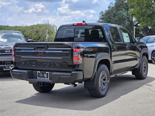 2025 Nissan Frontier Crew Cab PRO-4X photo 3