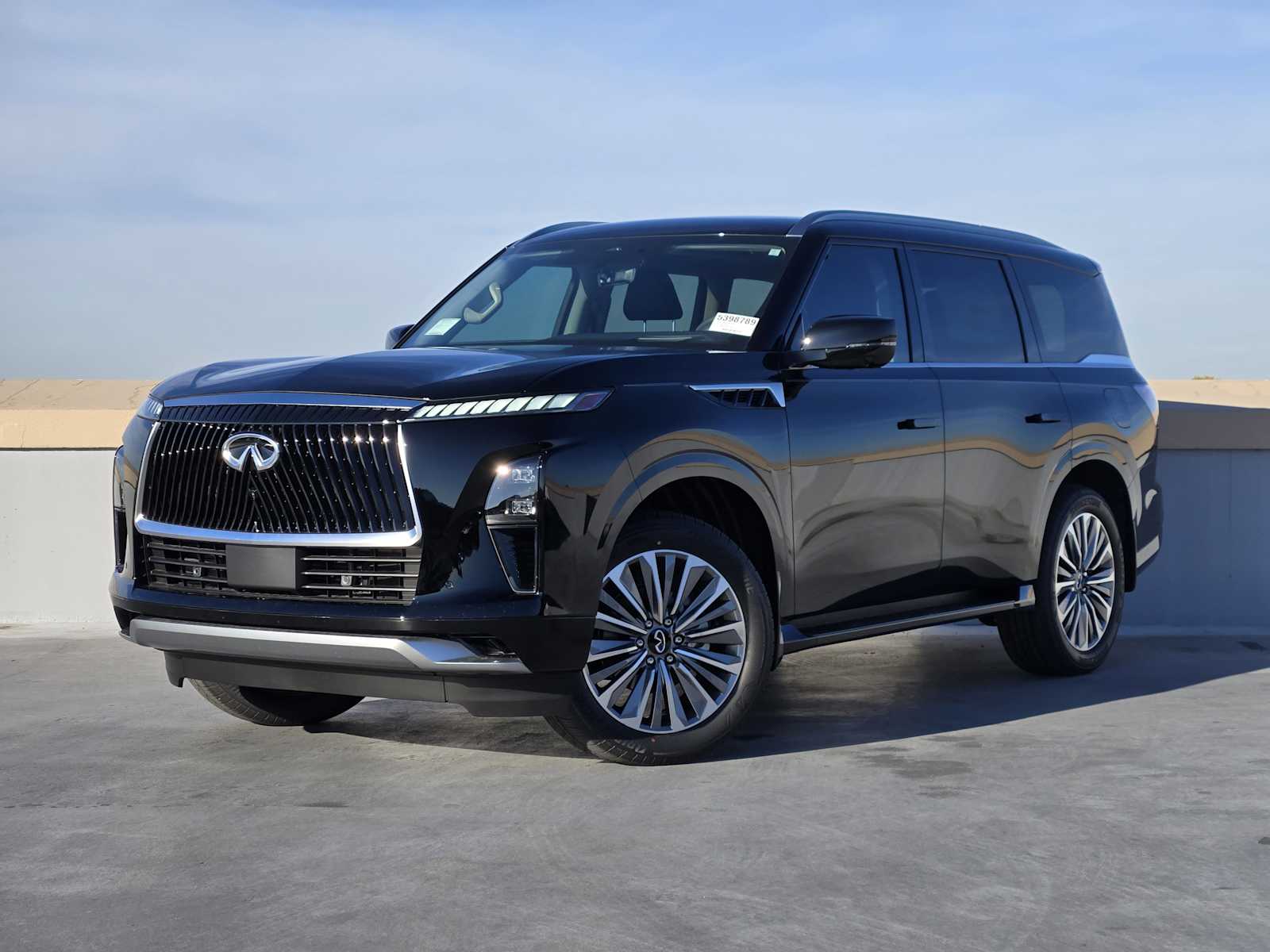 2026 INFINITI QX80 Luxe's photo