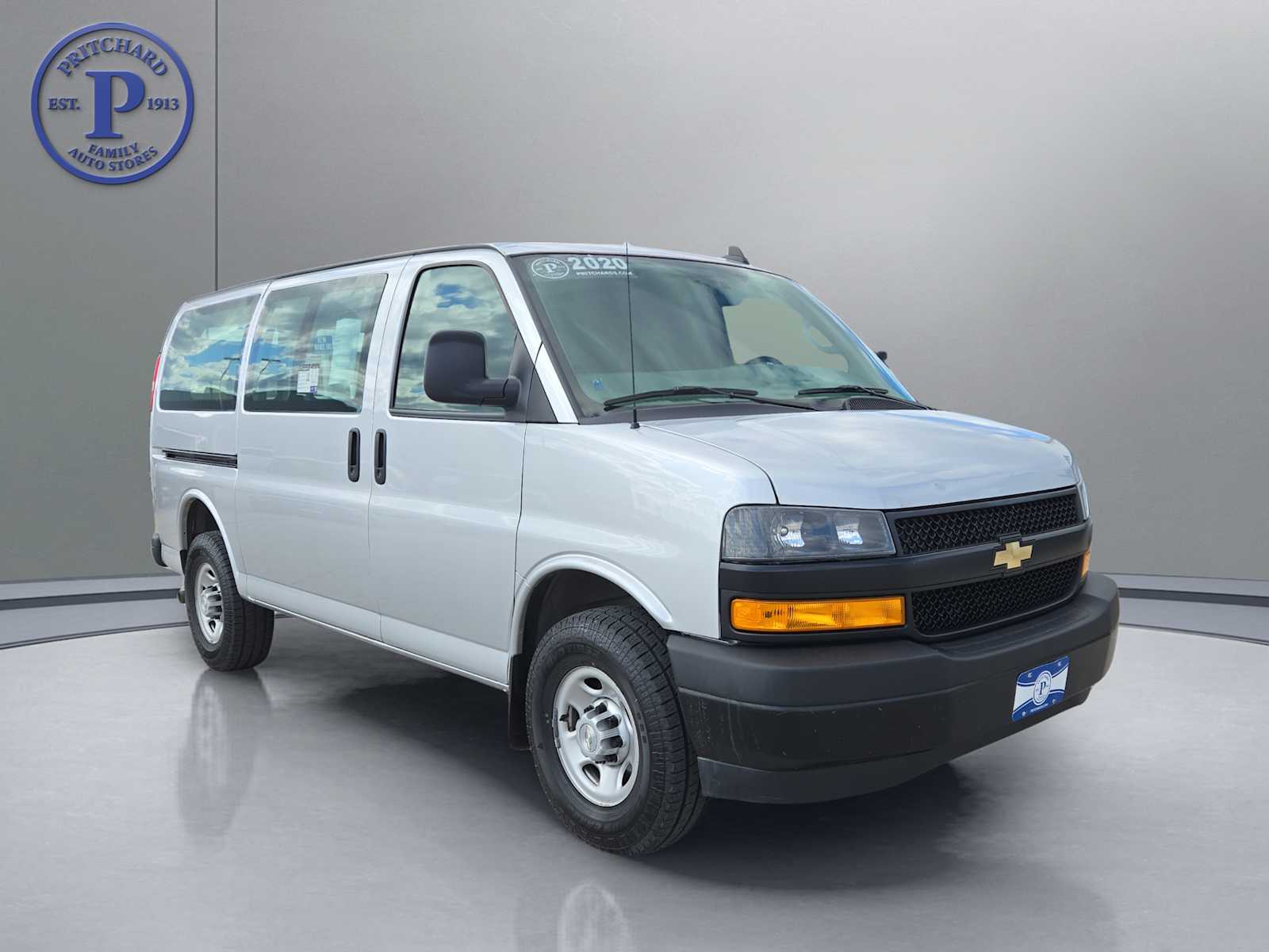 2020 Chevrolet Express 2500 Cargo photo 3