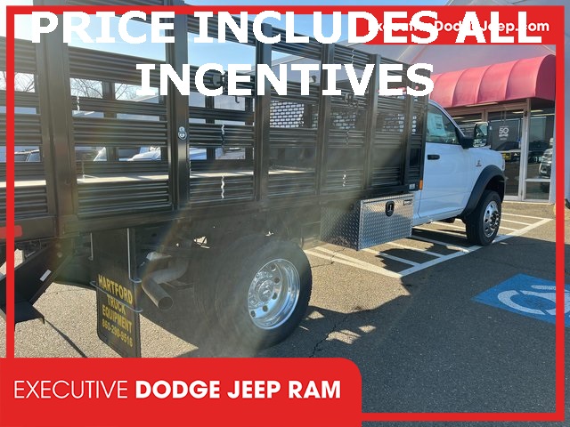 2024 Ram 5500 Tradesman photo 3