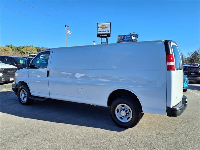 2023 Chevrolet Express Cargo Van 2500 photo 3