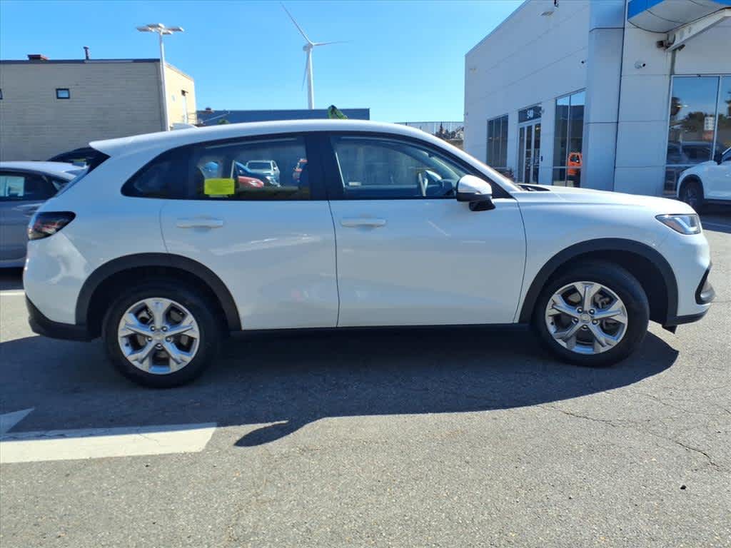 2024 Honda HR-V LX photo 4