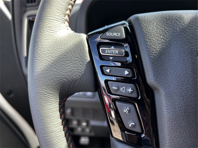 2025 Nissan Frontier PRO-4X photo 25