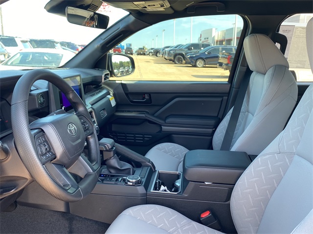 2025 Toyota Tacoma SR5 4x4 Double Cab photo 15