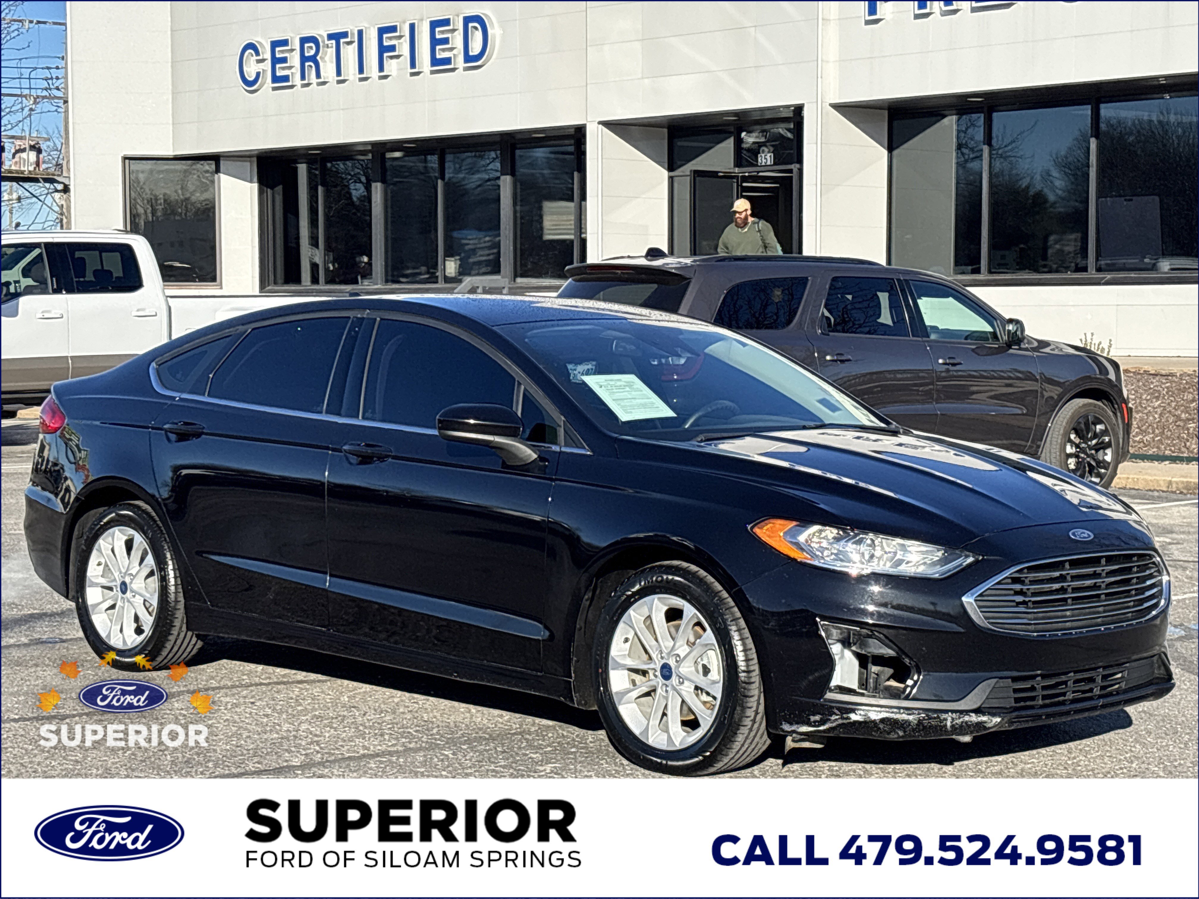 2020 Ford Fusion SE's photo