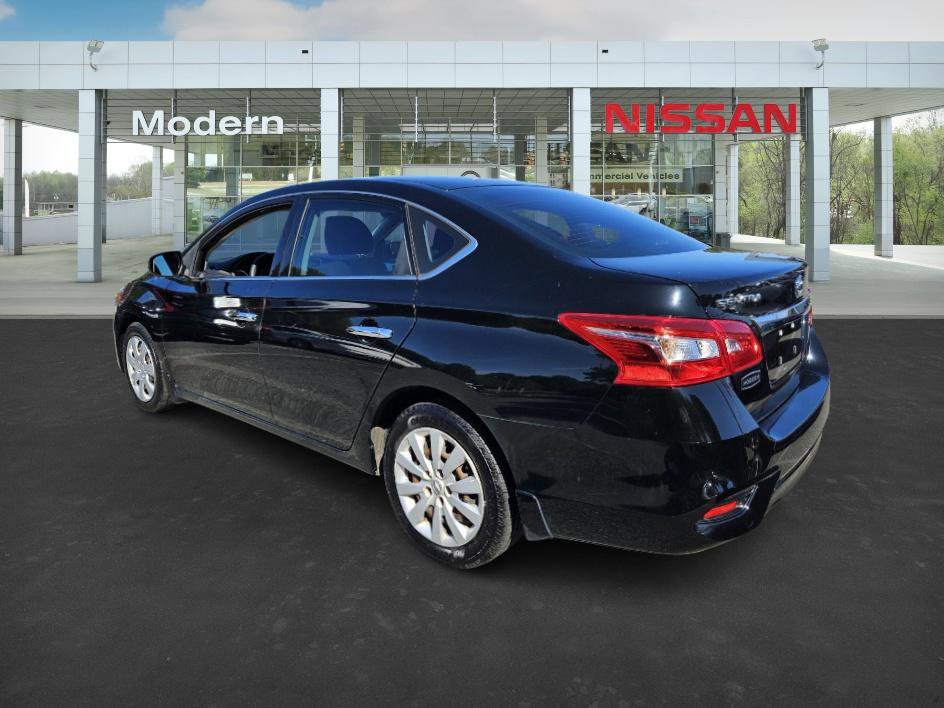 2018 Nissan Sentra S photo 4
