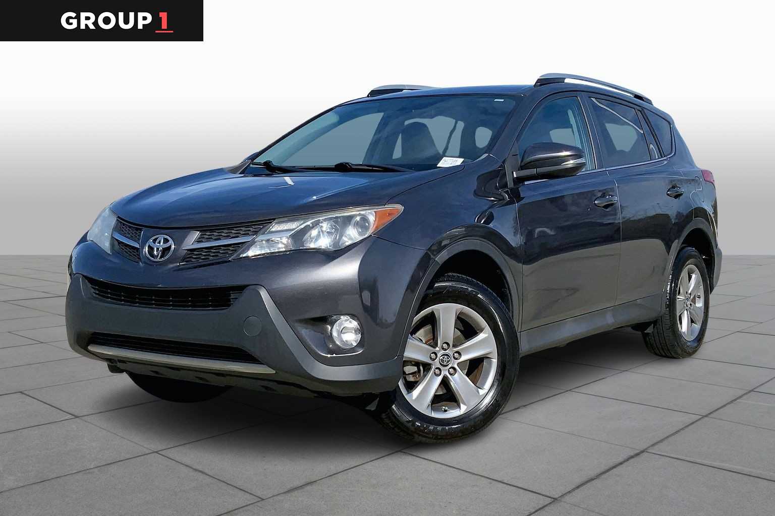 2015 Toyota RAV4 XLE's photo
