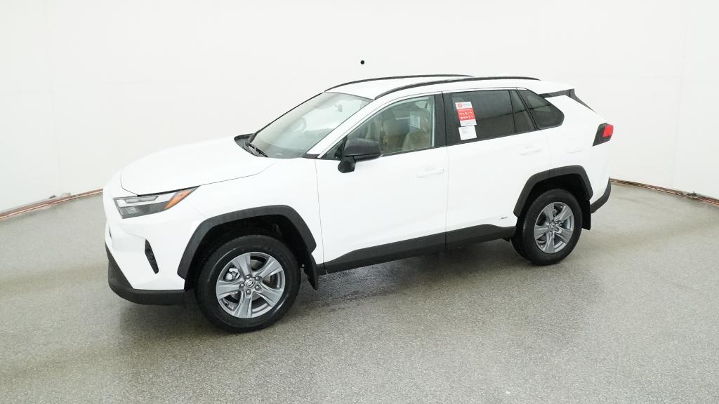 2025 Toyota RAV4 Hybrid LE photo 4