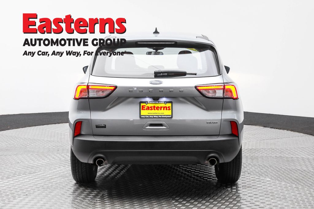 2022 Ford Escape S photo 5