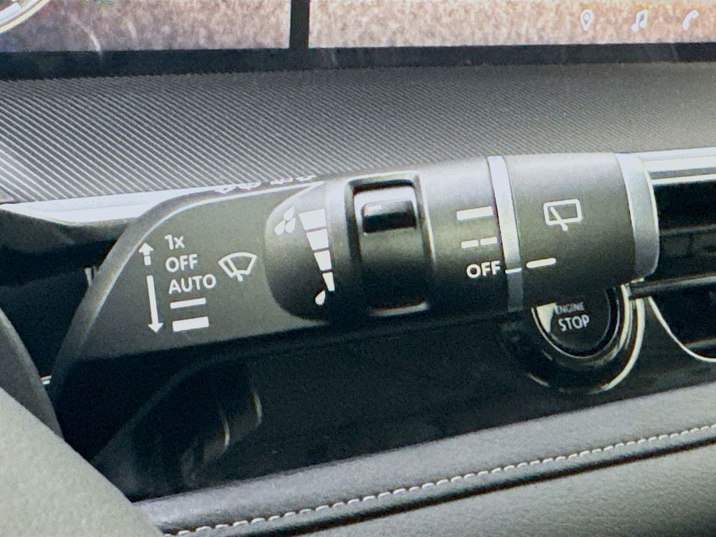 2025 Infiniti QX80 Luxe photo 11
