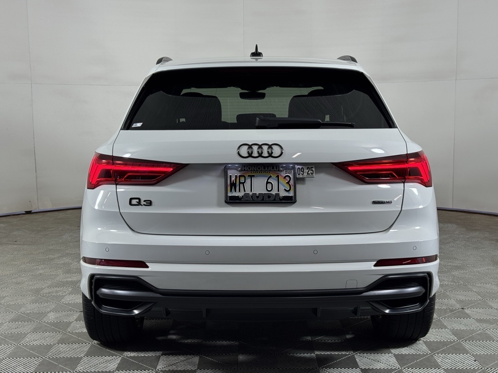2022 Audi Q3 S line Premium Plus photo 4