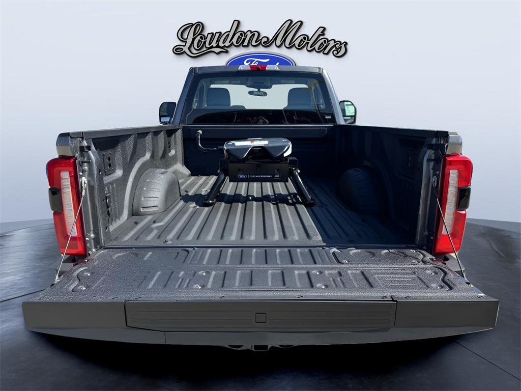 2025 Ford F-350 XL photo 5
