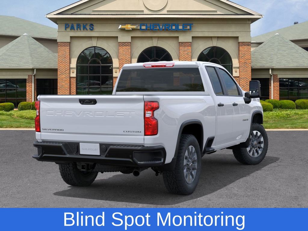 2026 Chevrolet Silverado 2500HD Custom photo 4
