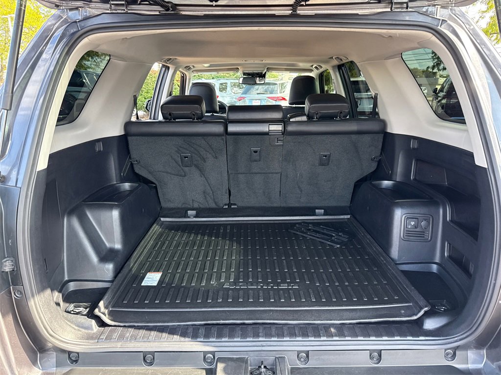 2023 Toyota 4Runner TRD Off-Road photo 32