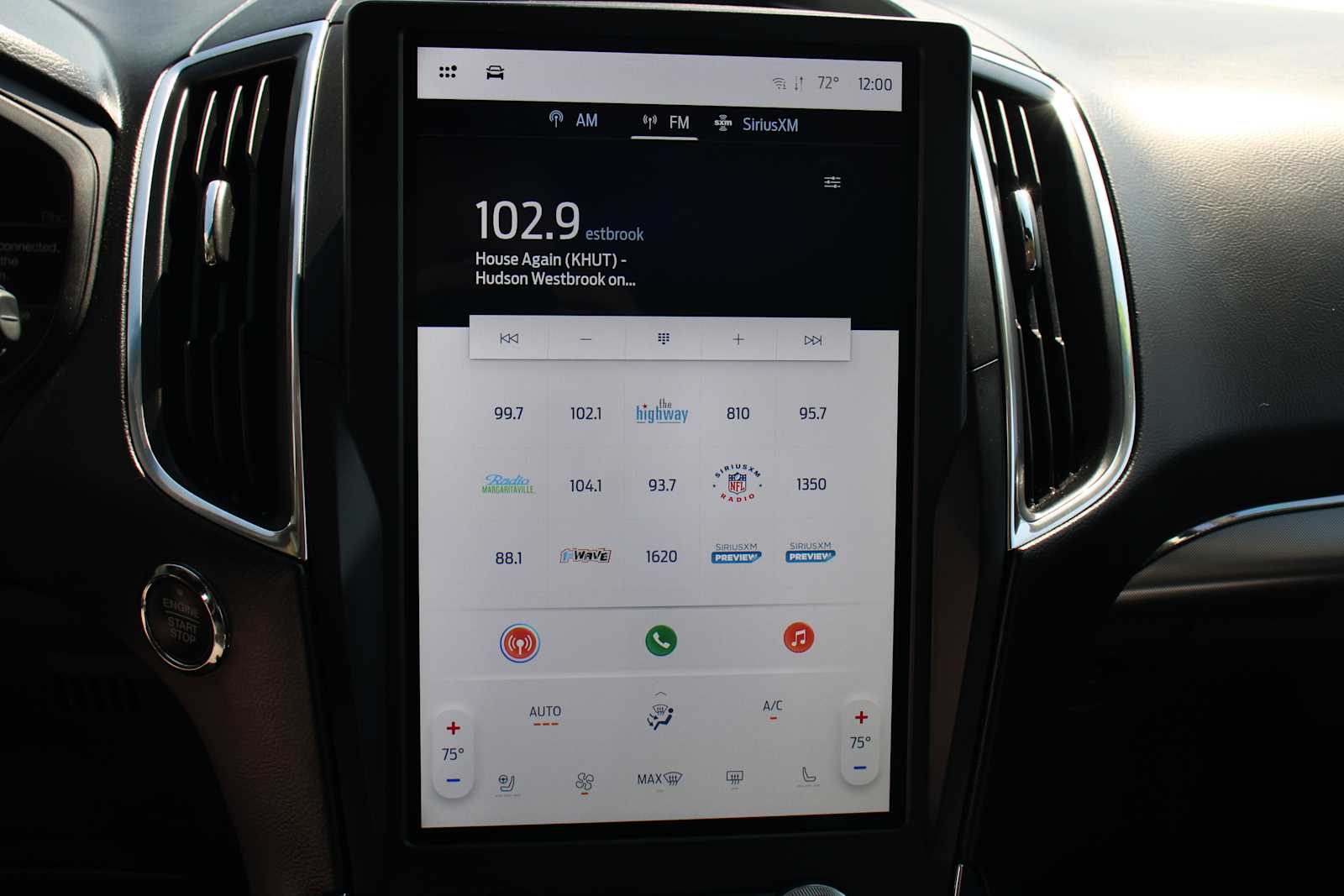 2022 Ford Edge Titanium photo 21