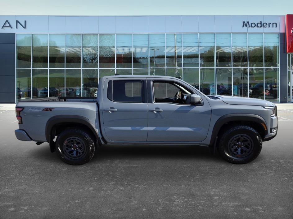 2025 Nissan Frontier PRO-4X photo 4