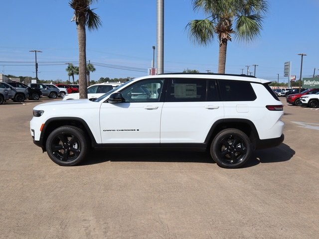 2025 Jeep Grand Cherokee Limited photo 4