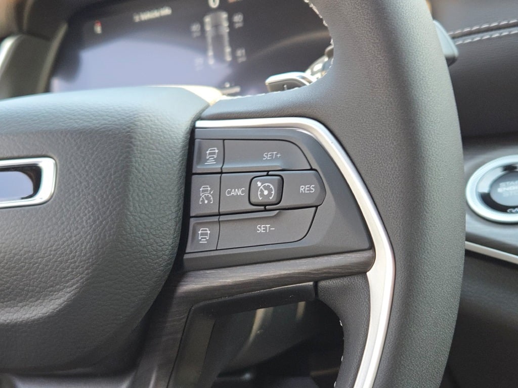 2025 Jeep Grand Cherokee Limited photo 32