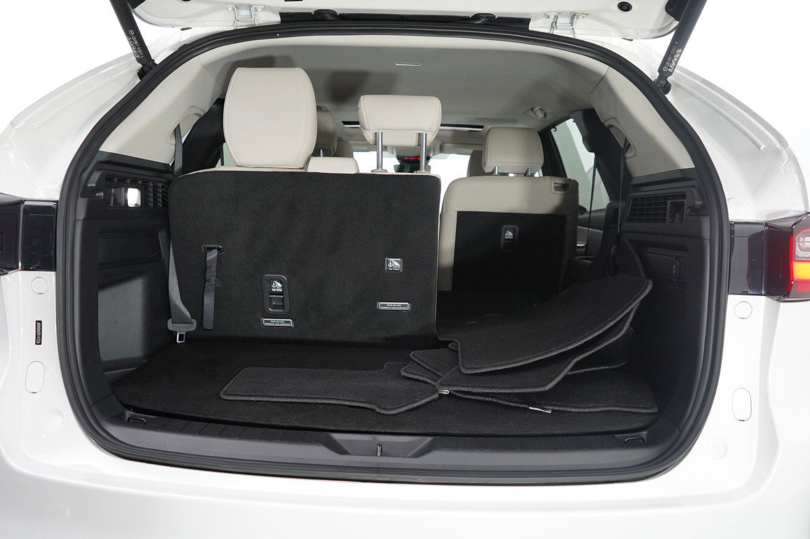 2024 Mazda CX-90 Preferred photo 15
