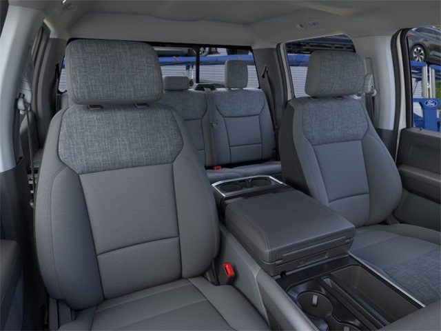 2025 Ford F-150 XLT photo 8