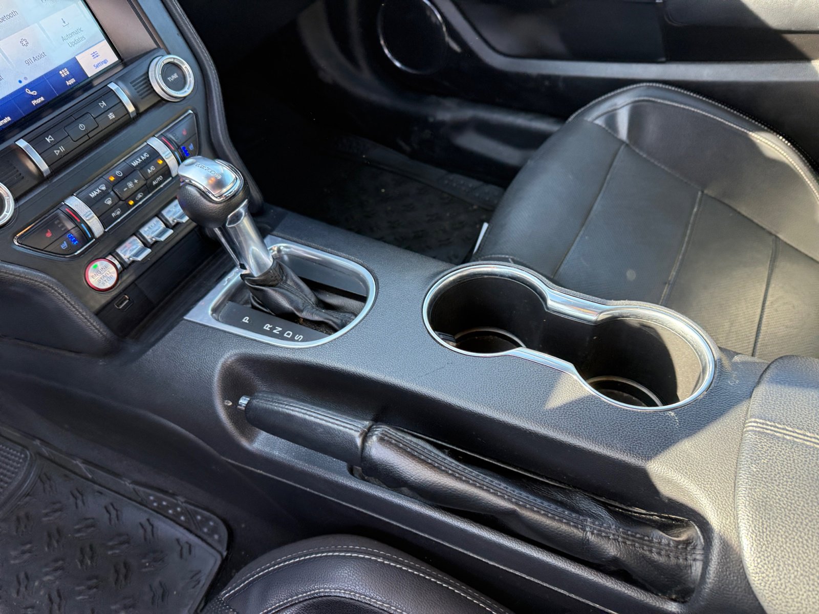 2022 Ford Mustang GT Premium photo 13