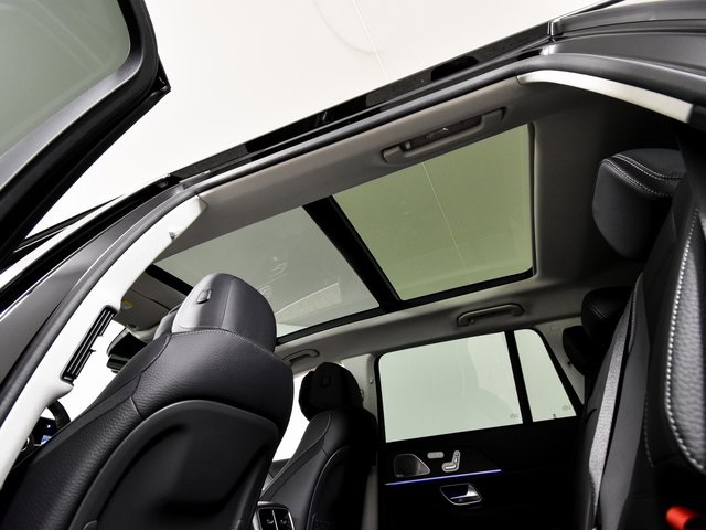 2026 Mercedes Benz GLS 450 4MATIC photo 30