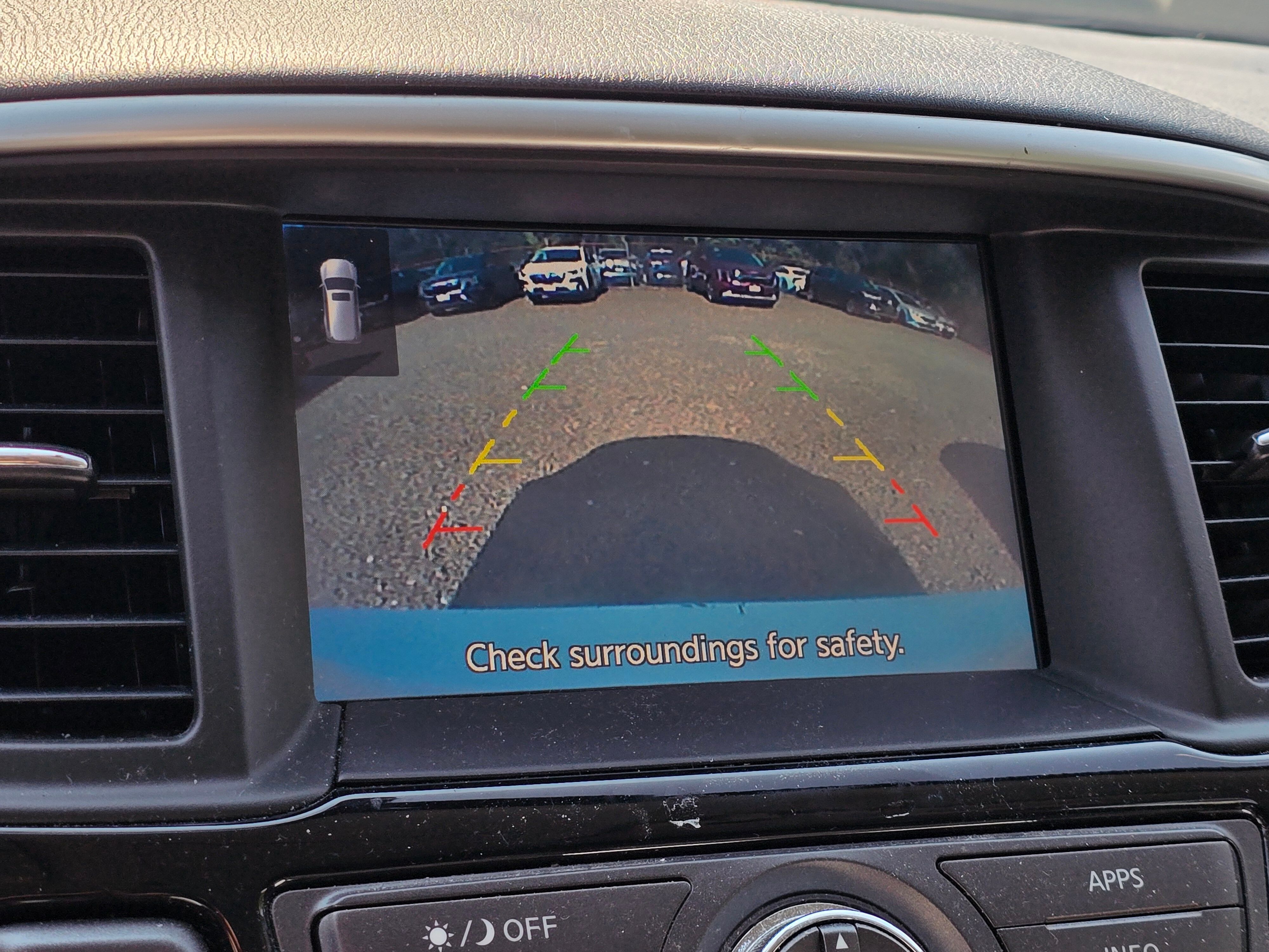 2017 Nissan Pathfinder SV photo 2