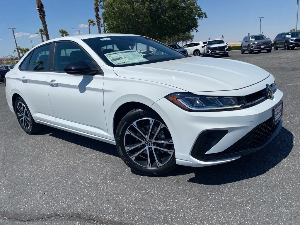 2025 Volkswagen Jetta Sport's photo