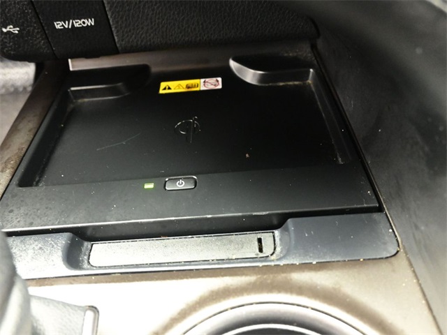 2023 Toyota Camry XSE photo 4