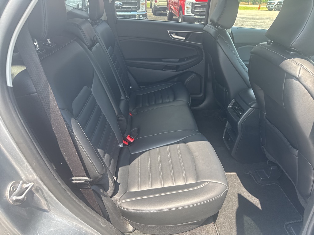 2024 Ford Edge SEL photo 24