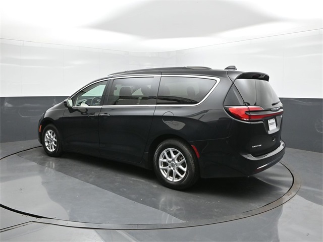 2022 Chrysler Pacifica Touring L photo 5
